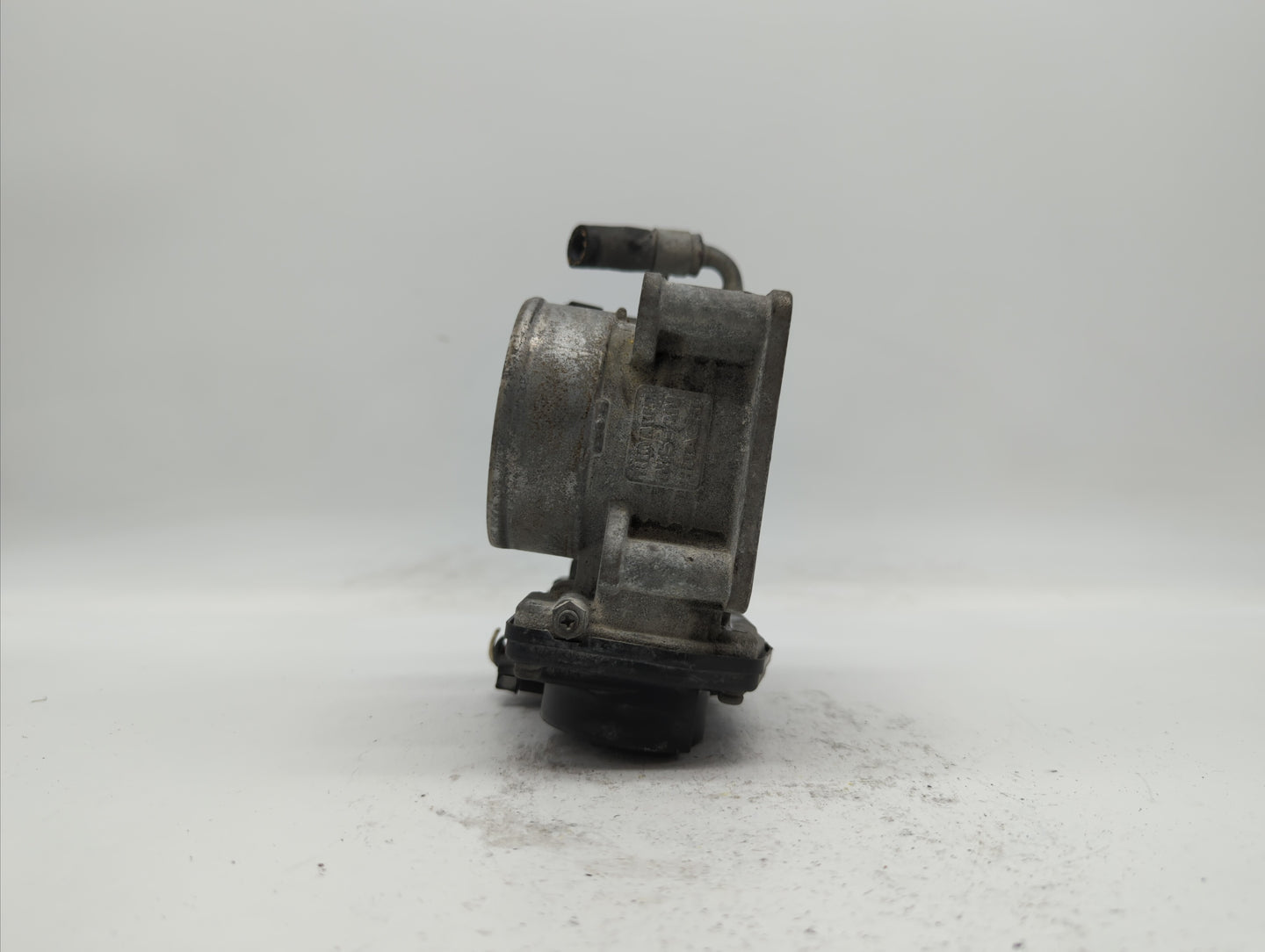 2011-2015 Nissan Rogue Throttle Body P/N:526-01 RME60-15 Fits Fits 2011 2012 2013 2014 2015 OEM Used Auto Parts - Oemusedaut