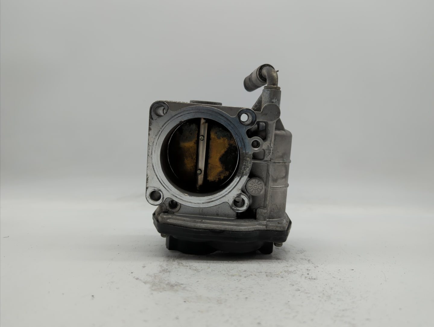2011-2015 Nissan Rogue Throttle Body P/N:526-01 RME60-15 Fits Fits 2011 2012 2013 2014 2015 OEM Used Auto Parts - Oemusedaut