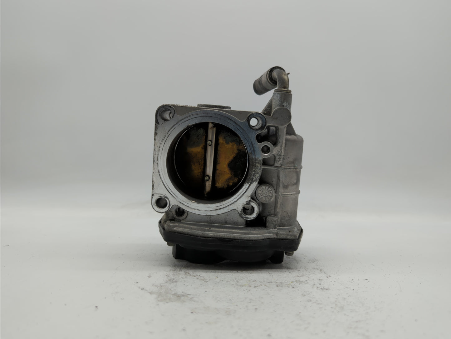 2011-2015 Nissan Rogue Throttle Body P/N:526-01 RME60-15 Fits Fits 2011 2012 2013 2014 2015 OEM Used Auto Parts - Oemusedaut