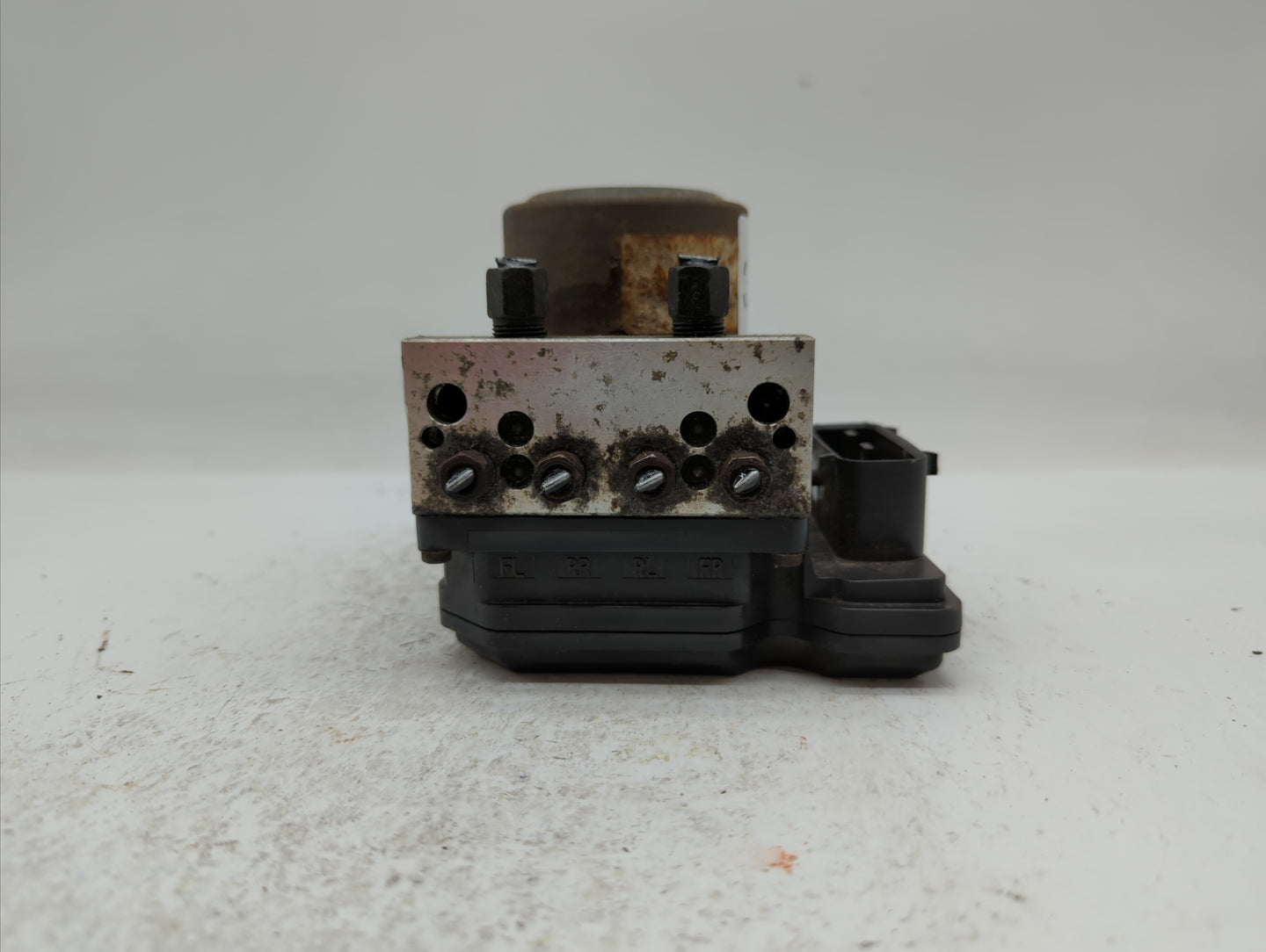 2011 Nissan Rogue ABS Pump Control Module Replacement P/N:47660 JM13A Fits OEM Used Auto Parts - Oemusedautoparts1.com