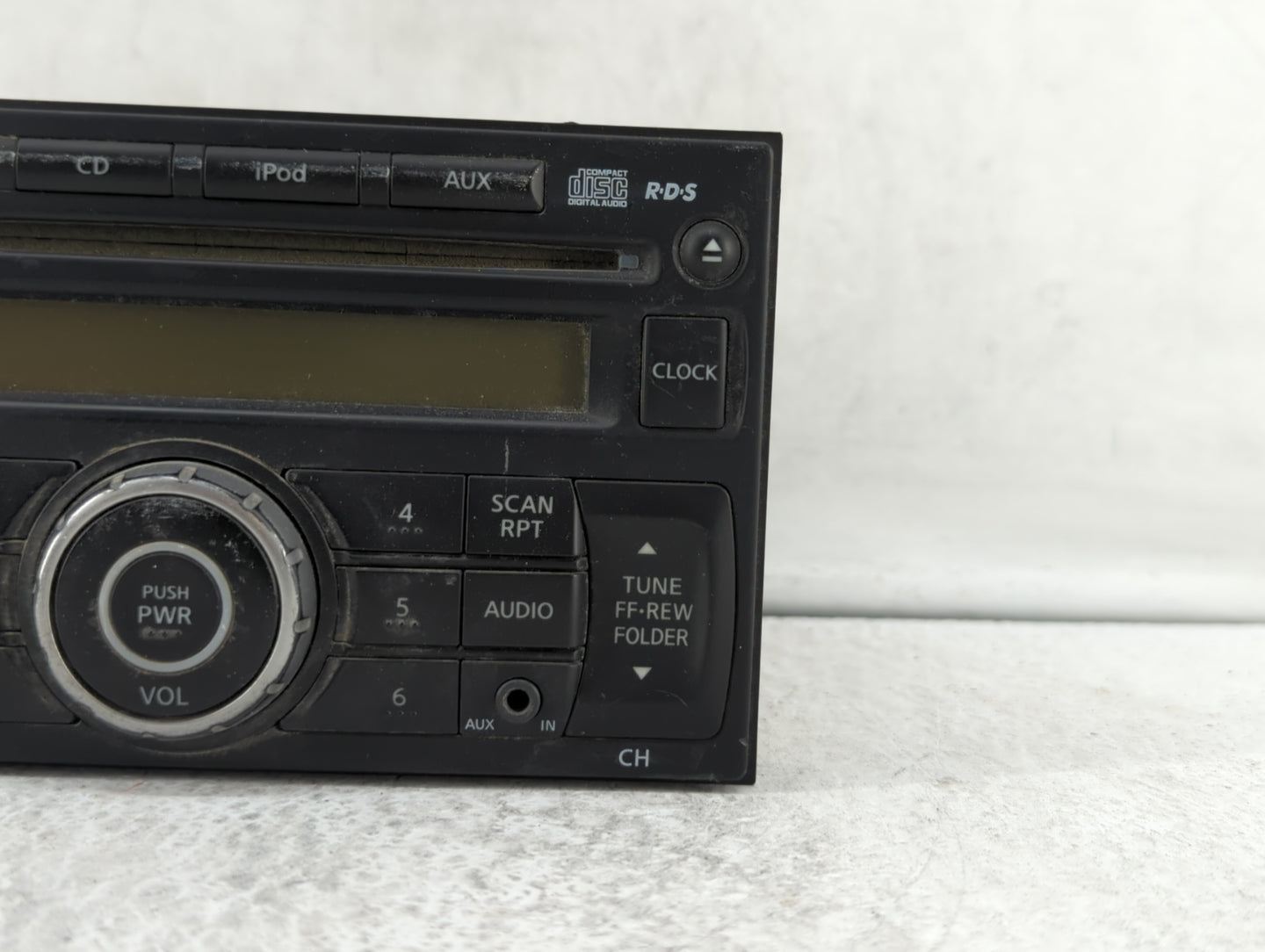 2011-2015 Nissan Rogue Am Fm Cd Player Radio Receiver - Oemusedautoparts1.com