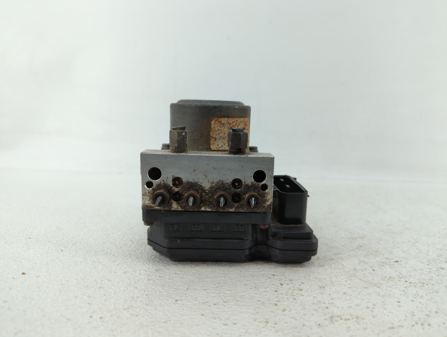2011 Nissan Rogue ABS Pump Control Module Replacement P/N:47660 JM13A Fits OEM Used Auto Parts - Oemusedautoparts1.com