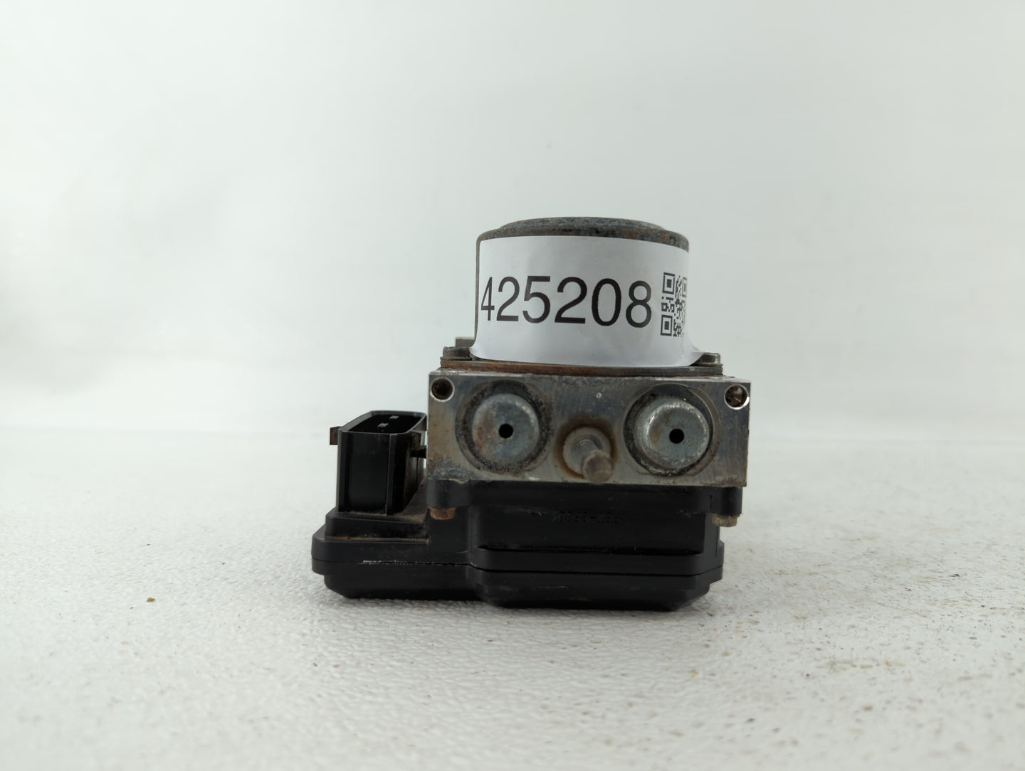 2011 Nissan Rogue ABS Pump Control Module Replacement P/N:47660 JM13A Fits OEM Used Auto Parts - Oemusedautoparts1.com