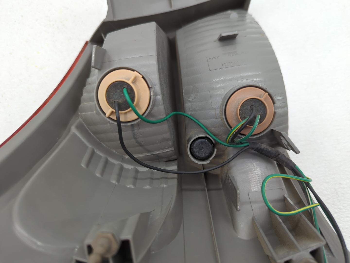 2008-2015 Nissan Rogue Tail Light Assembly Passenger Right OEM Fits Fits 2008 2009 2010 2011 2012 2013 2014 2015 OEM Used Au