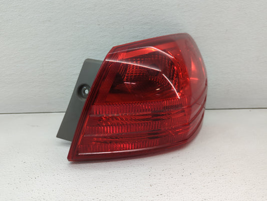 2008-2015 Nissan Rogue Tail Light Assembly Passenger Right OEM Fits Fits 2008 2009 2010 2011 2012 2013 2014 2015 OEM Used Au