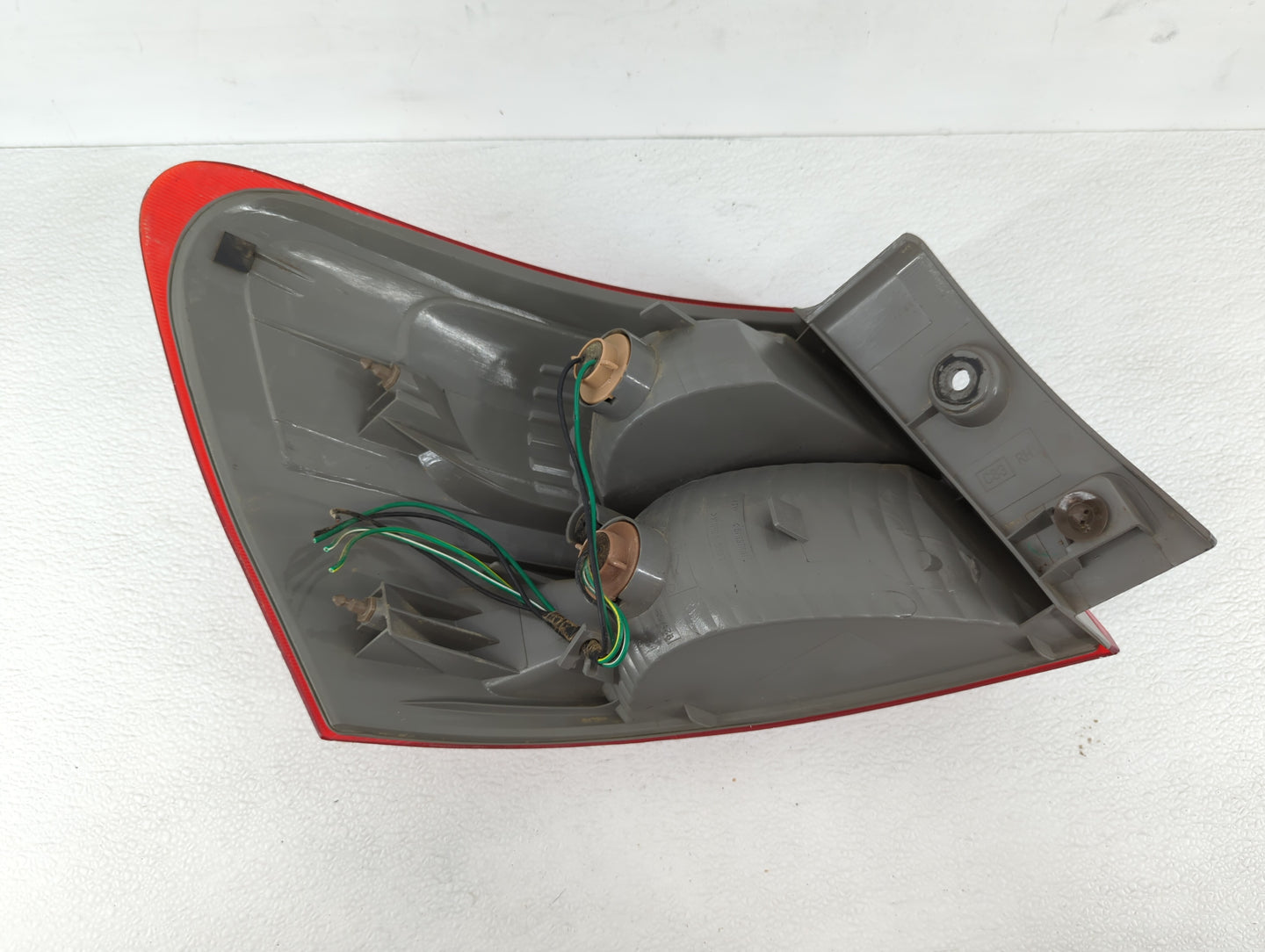 2008-2015 Nissan Rogue Tail Light Assembly Passenger Right OEM Fits Fits 2008 2009 2010 2011 2012 2013 2014 2015 OEM Used Au