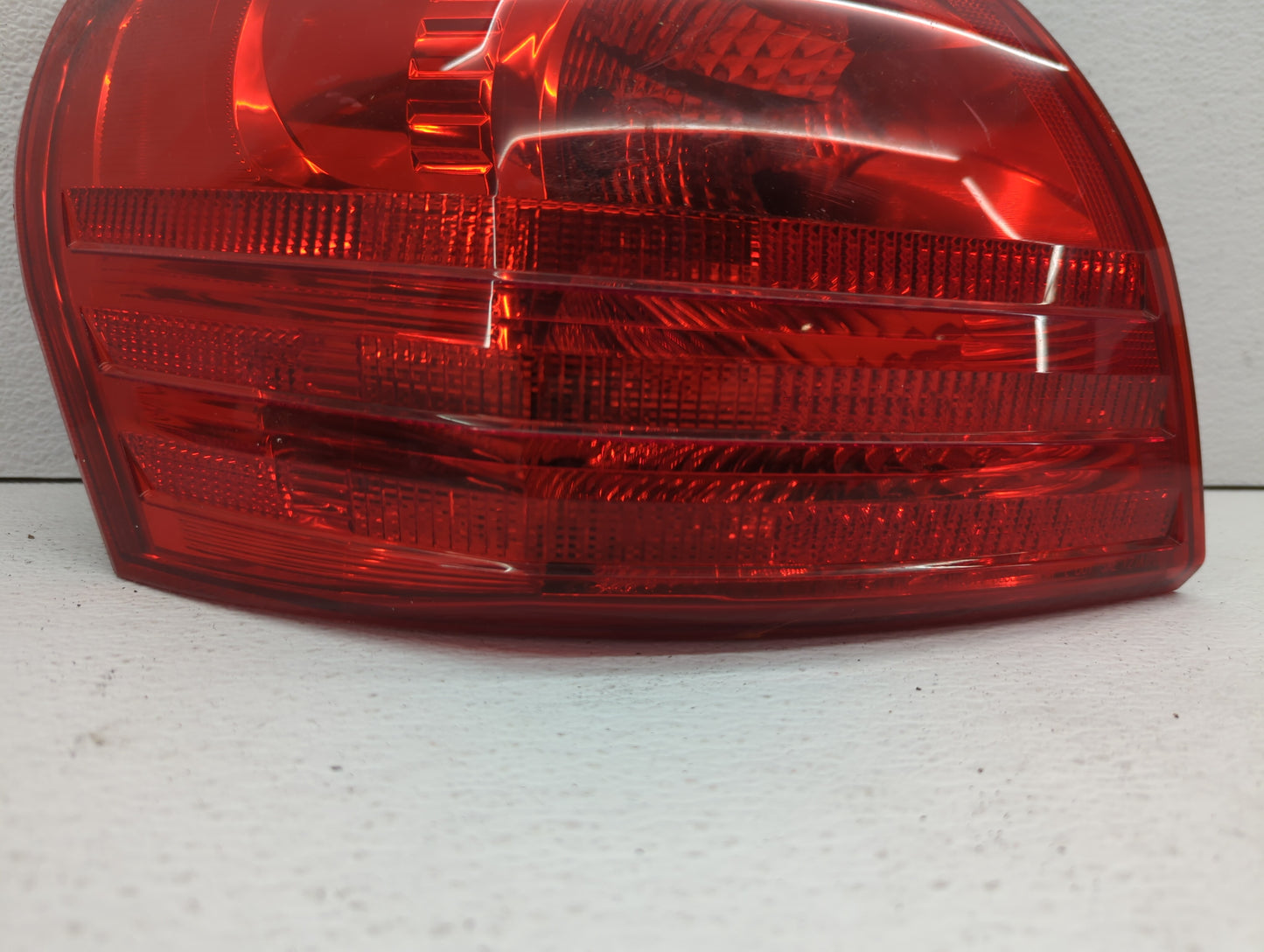 2008-2015 Nissan Rogue Tail Light Assembly Driver Left OEM Fits Fits 2008 2009 2010 2011 2012 2013 2014 2015 OEM Used Auto P