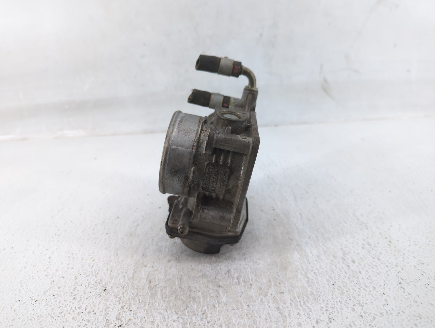2011-2015 Nissan Rogue Throttle Body P/N:RME60-15 Fits Fits 2011 2012 2013 2014 2015 OEM Used Auto Parts - Oemusedautoparts1