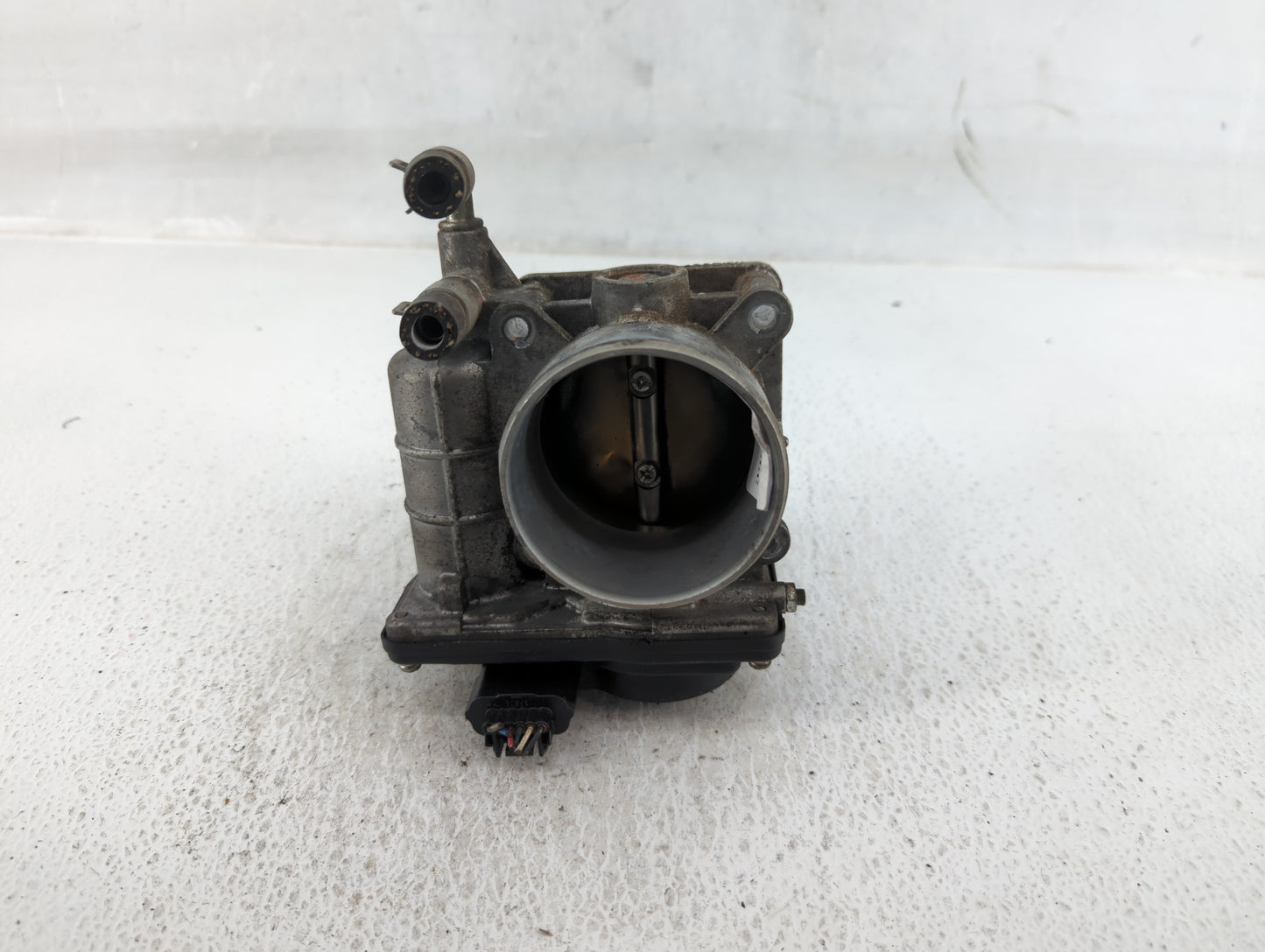 2011-2015 Nissan Rogue Throttle Body P/N:RME60-15 Fits Fits 2011 2012 2013 2014 2015 OEM Used Auto Parts - Oemusedautoparts1