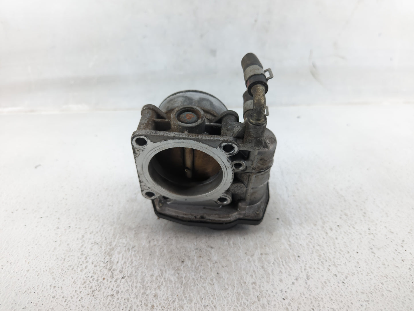 2011-2015 Nissan Rogue Throttle Body P/N:RME60-15 Fits Fits 2011 2012 2013 2014 2015 OEM Used Auto Parts - Oemusedautoparts1