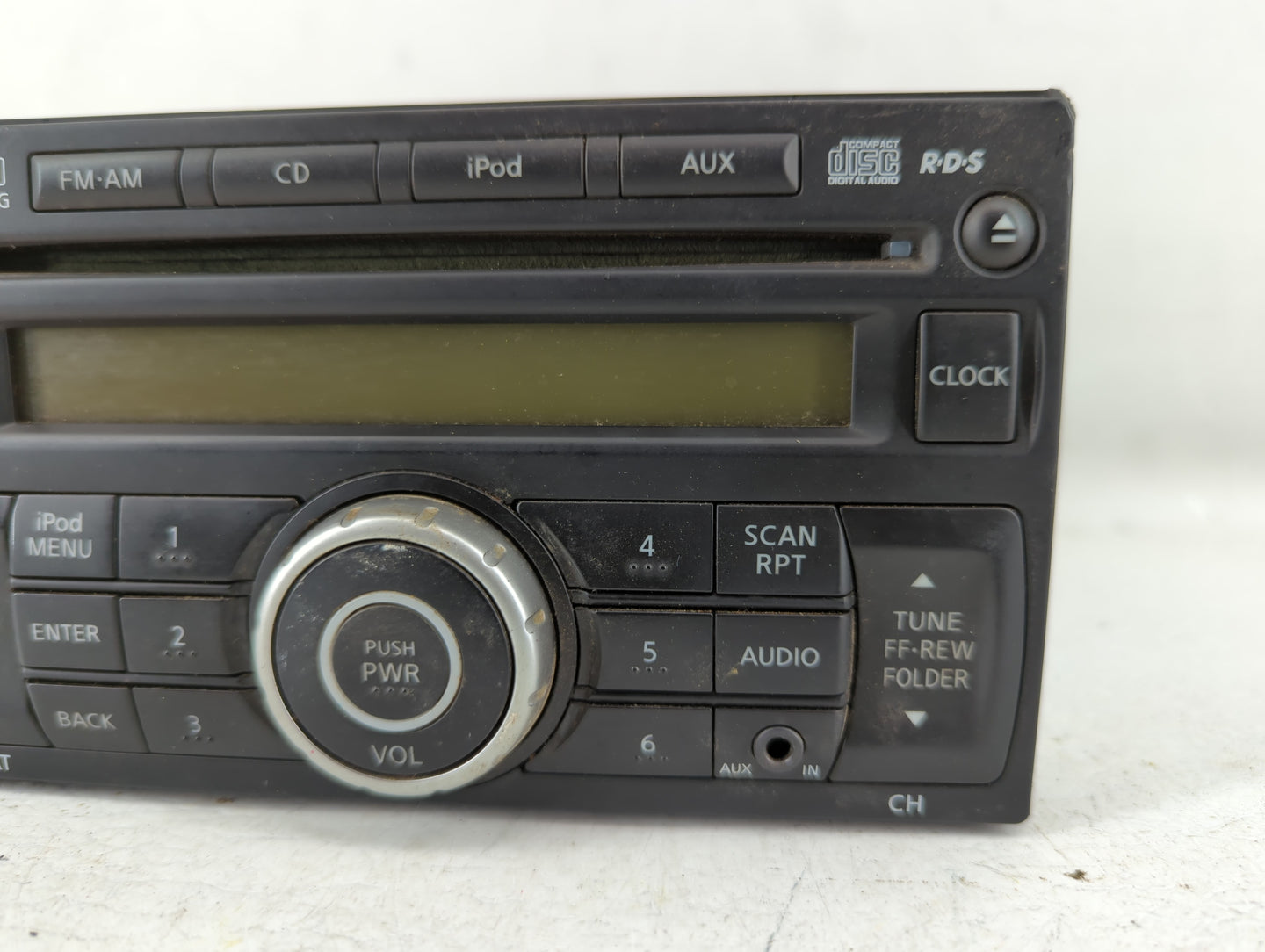 2011-2015 Nissan Rogue Am Fm Cd Player Radio Receiver - Oemusedautoparts1.com