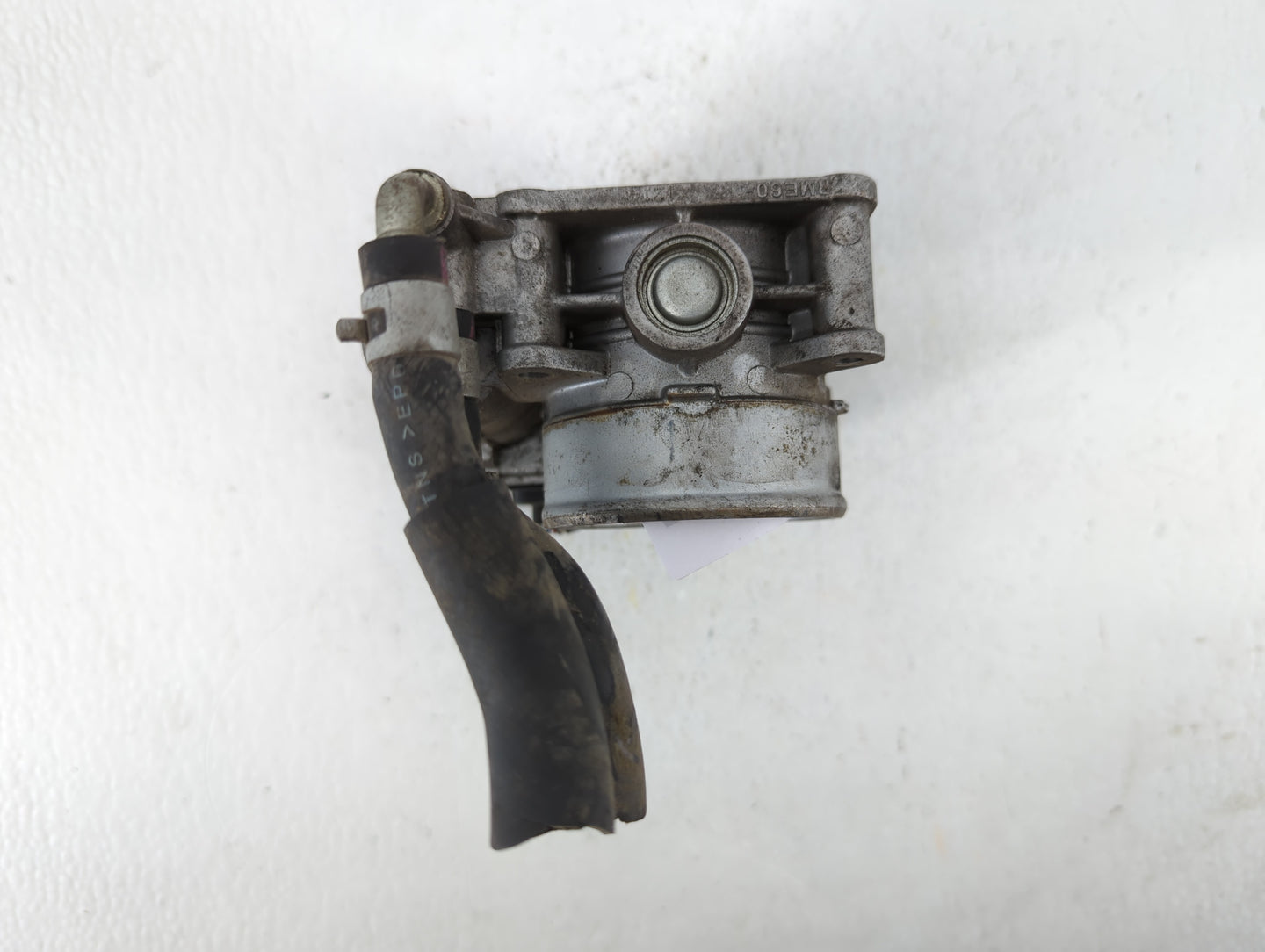 2011-2015 Nissan Rogue Throttle Body Fits Fits 2011 2012 2013 2014 2015 OEM Used Auto Parts - Oemusedautoparts1.com