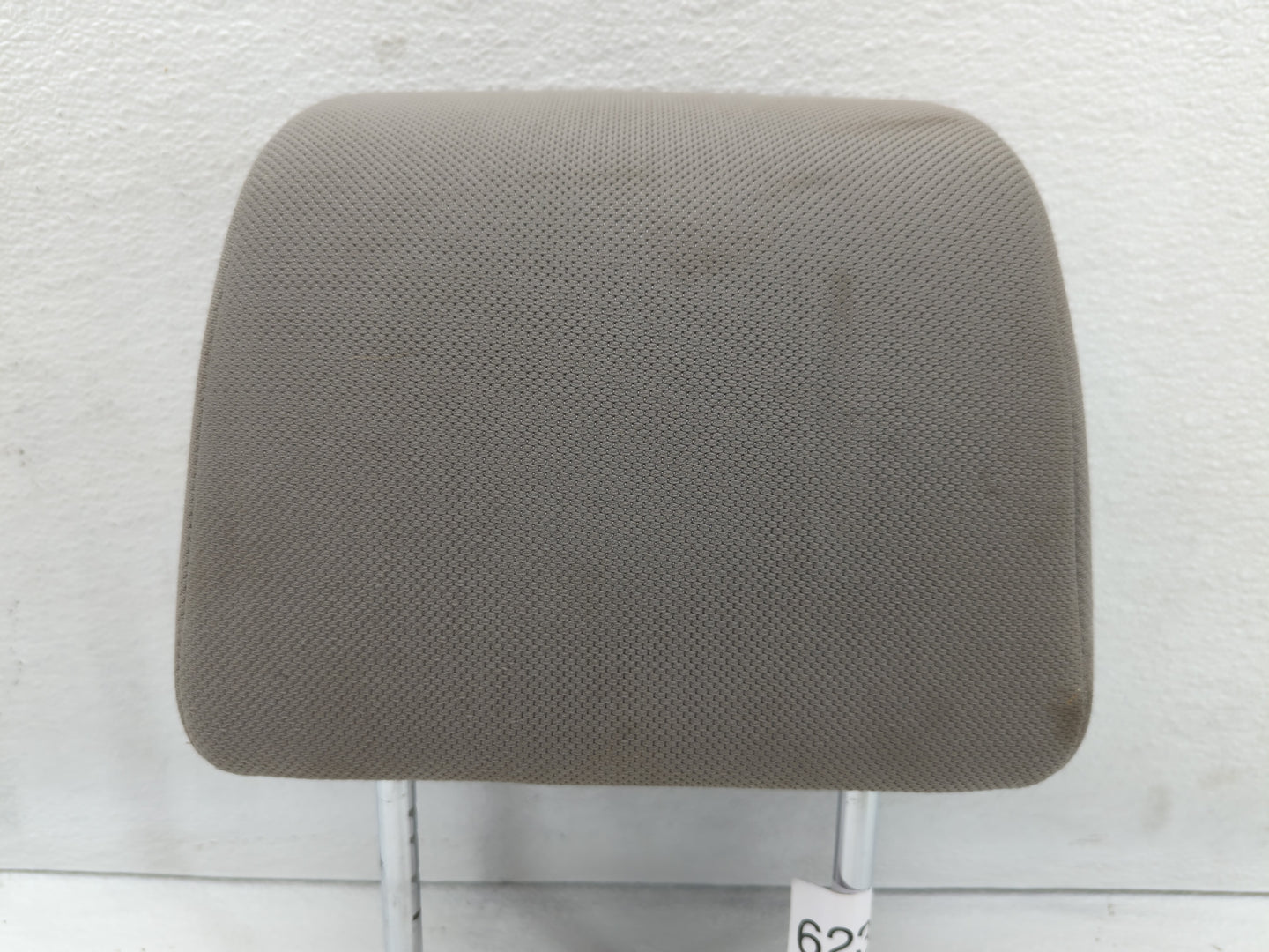2011 Nissan Rogue Headrest Head Rest Front Driver Passenger Seat Fits OEM Used Auto Parts - Oemusedautoparts1.com