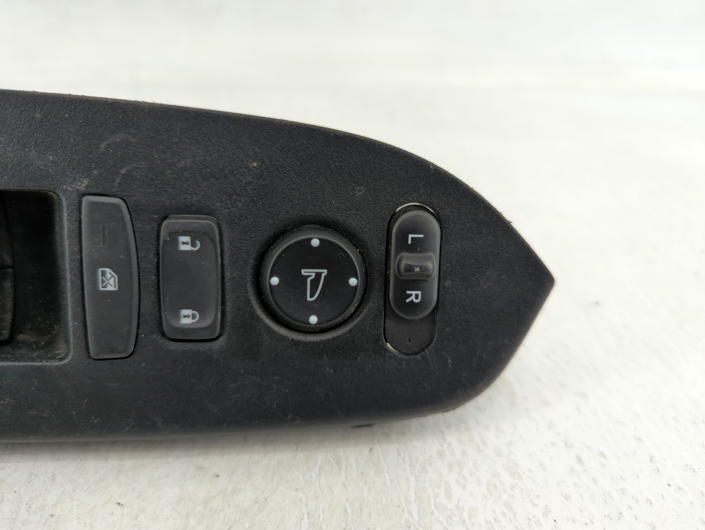 2011 Nissan Rogue Master Power Window Switch Replacement Driver Side Left P/N:68262253AC Fits OEM Used Auto Parts - Oemuseda