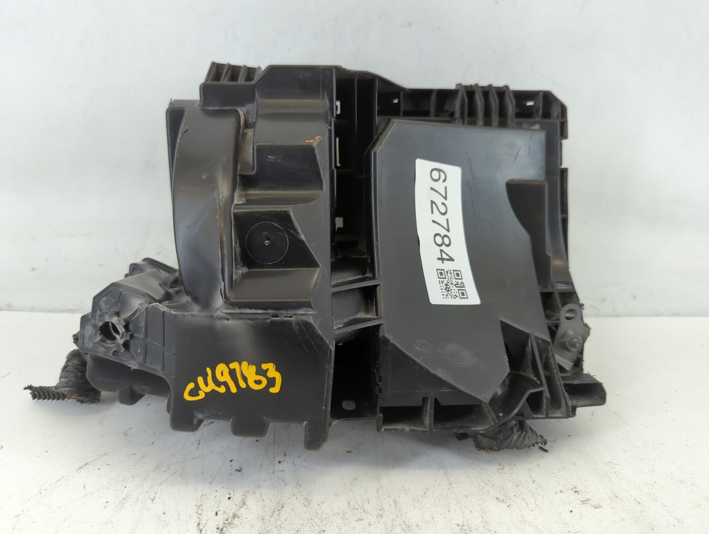 2011 Nissan Rogue Fusebox Fuse Box Panel Relay Module P/N:284B6 JG03A 24384 ET80A, 7154-8324-30 Fits OEM Used Auto Parts - O
