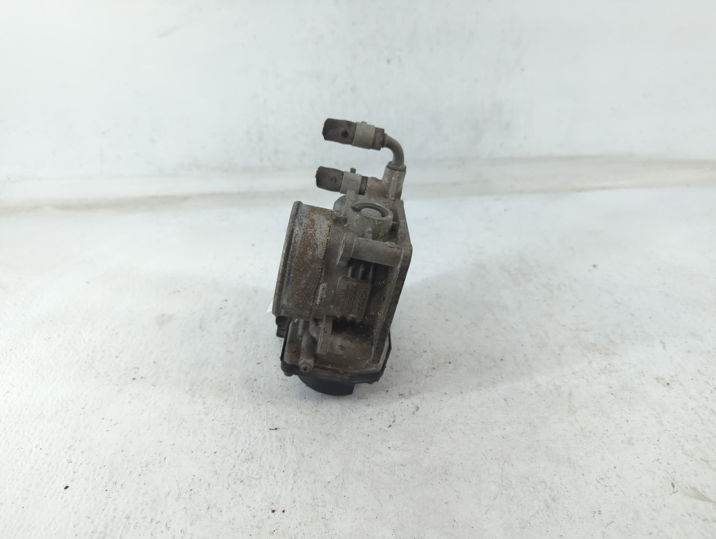 2008-2011 Nissan Rogue Throttle Body P/N:RME60-15 2202H Fits Fits 2007 2008 2009 2010 2011 2012 2013 OEM Used Auto Parts - O