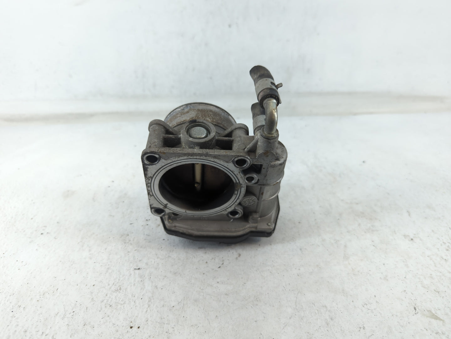 2008-2011 Nissan Rogue Throttle Body P/N:RME60-15 2202H Fits Fits 2007 2008 2009 2010 2011 2012 2013 OEM Used Auto Parts - O