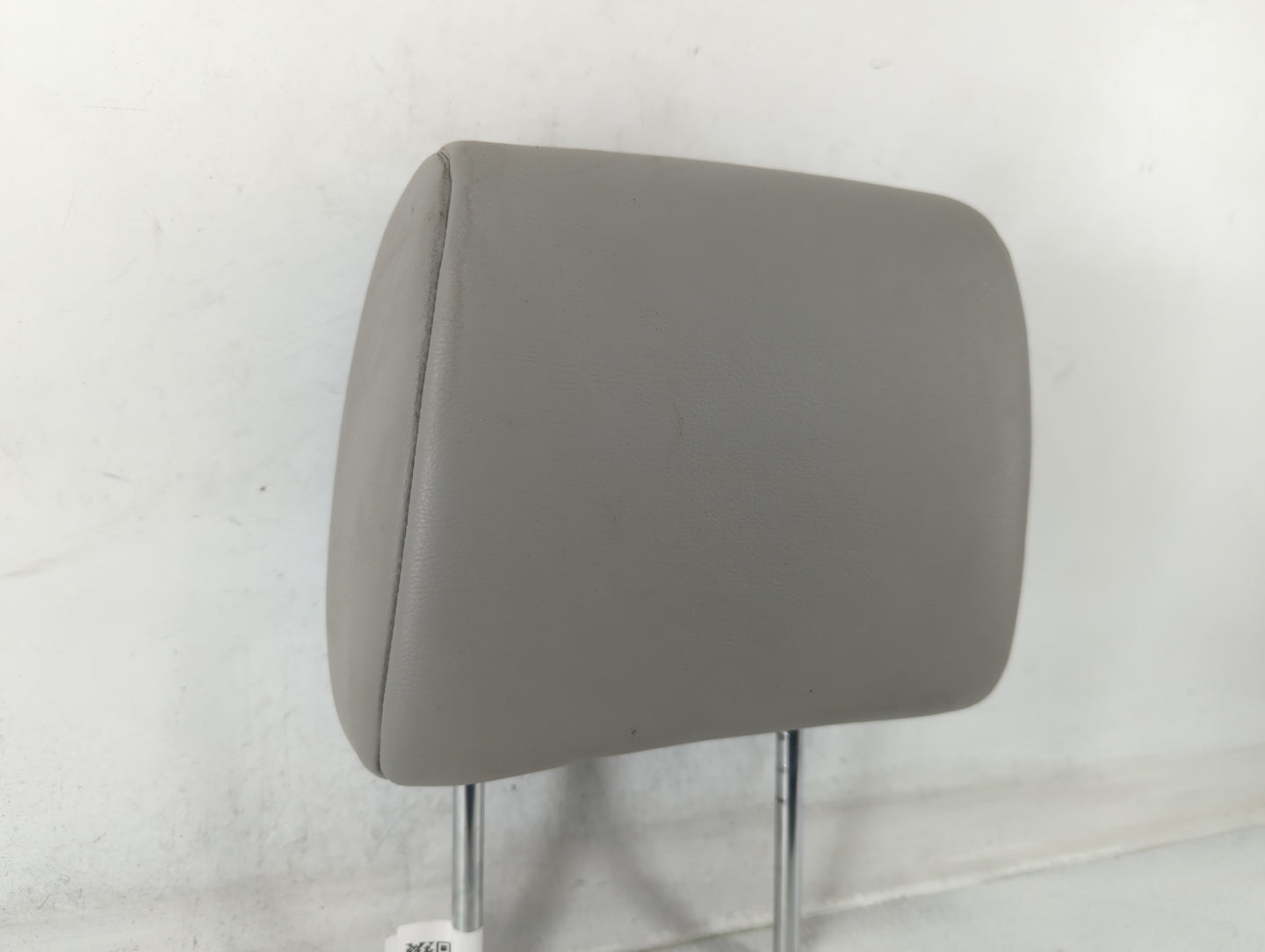 2011 Nissan Rogue Headrest Head Rest Front Driver Passenger Seat Grey - Oemusedautoparts1.com