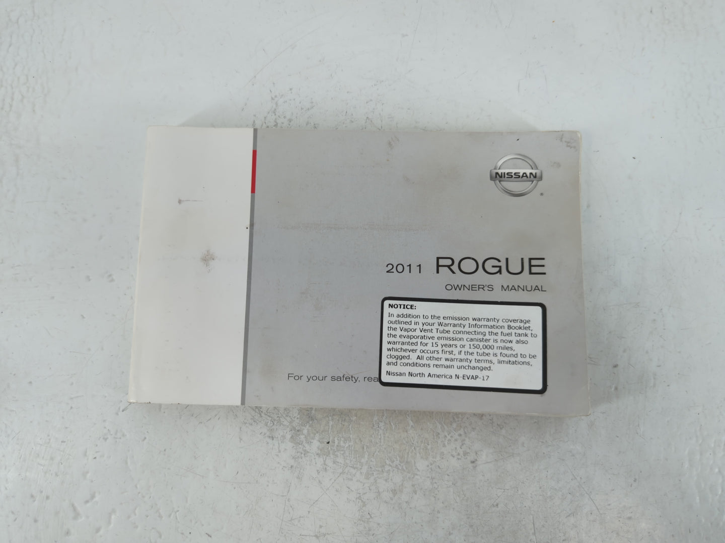 2011 Nissan Rogue Owners Manual Book Guide P/N:T00UM-JM02D OEM Used Auto Parts - Oemusedautoparts1.com