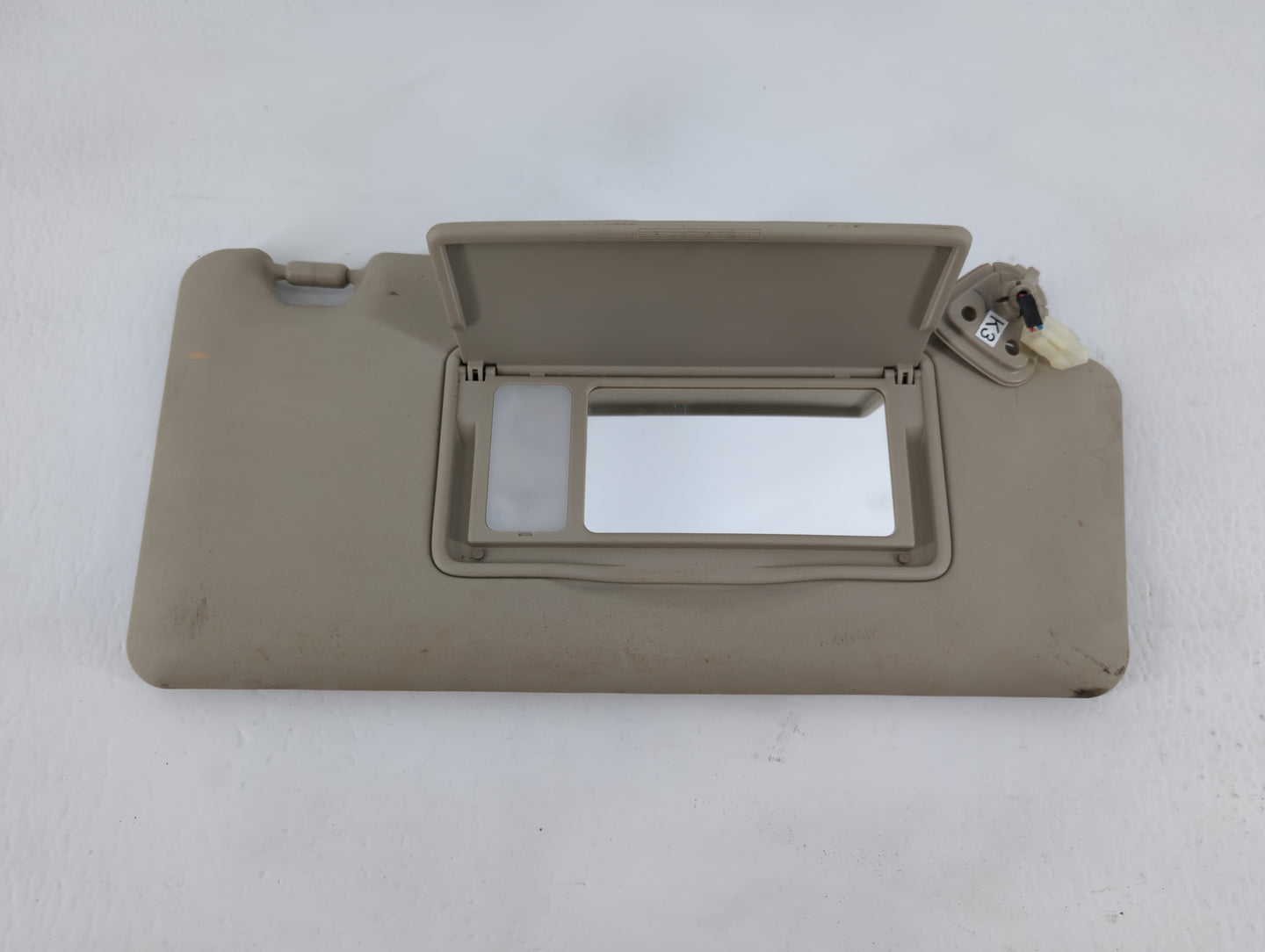2008-2015 Nissan Rogue Sun Visor Shade Replacement Passenger Right Mirror Fits Fits 2008 2009 2010 2011 2012 2013 2014 2015 