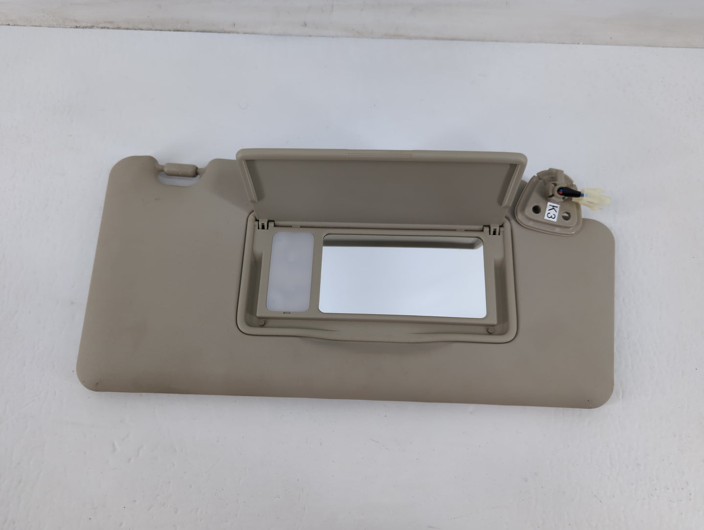2008-2015 Nissan Rogue Sun Visor Shade Replacement Passenger Right Mirror Fits Fits 2008 2009 2010 2011 2012 2013 2014 2015 