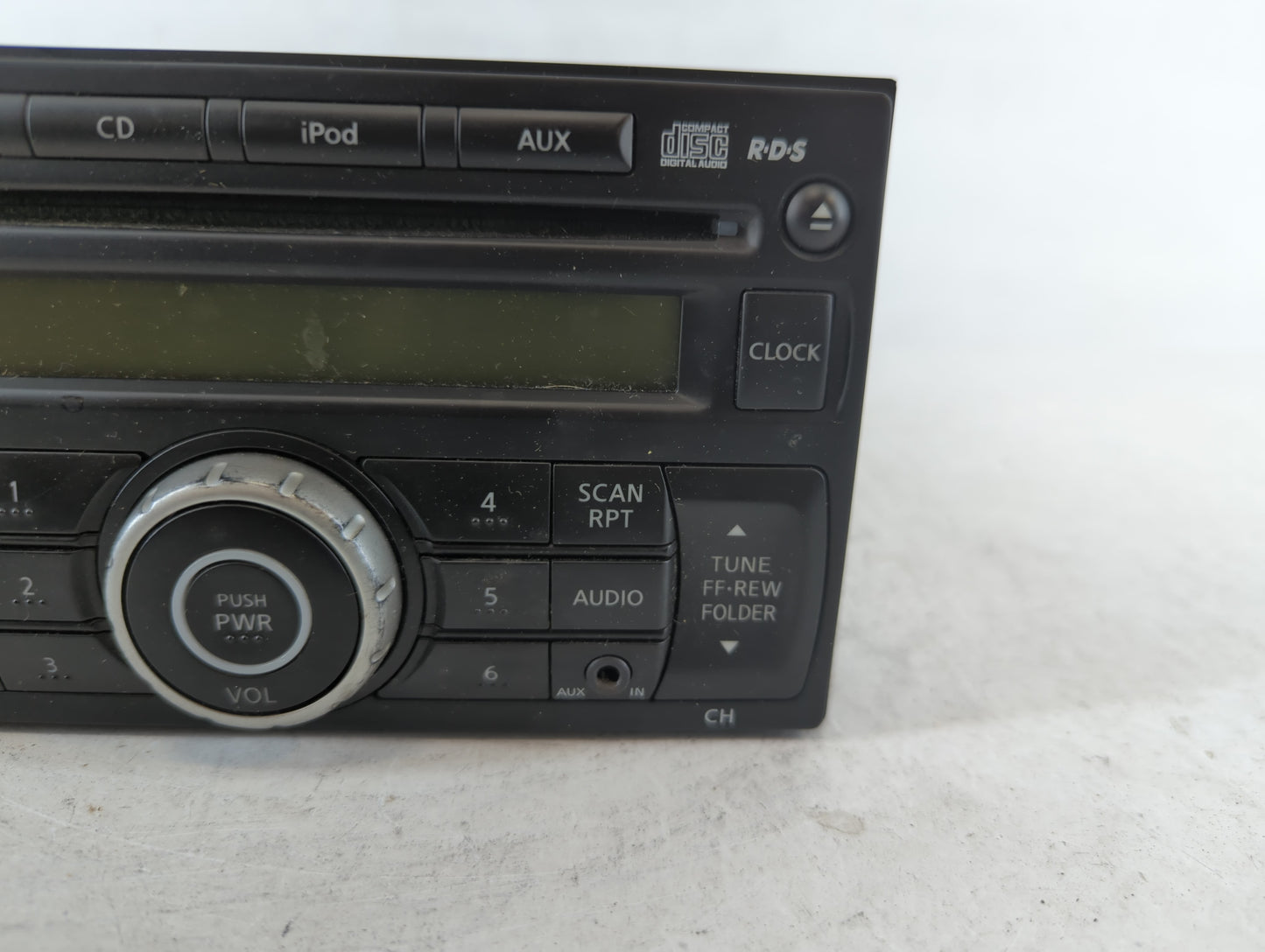 2011-2015 Nissan Rogue Am Fm Cd Player Radio Receiver - Oemusedautoparts1.com