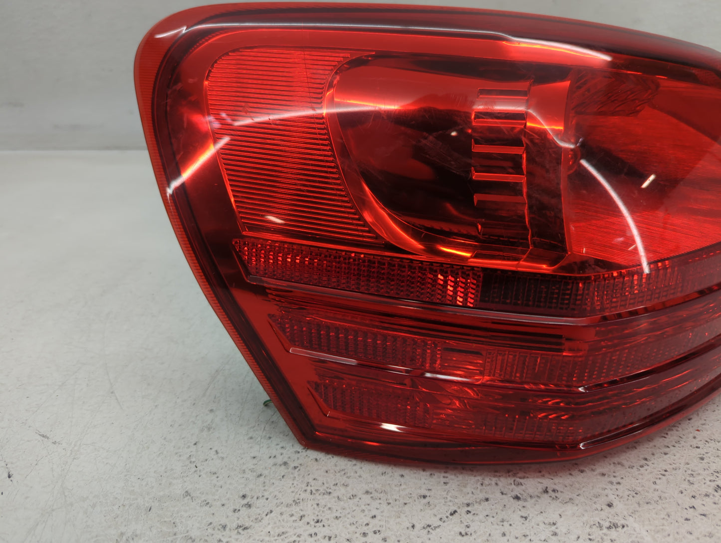 2008-2015 Nissan Rogue Tail Light Assembly Driver Left OEM Fits Fits 2008 2009 2010 2011 2012 2013 2014 2015 OEM Used Auto P