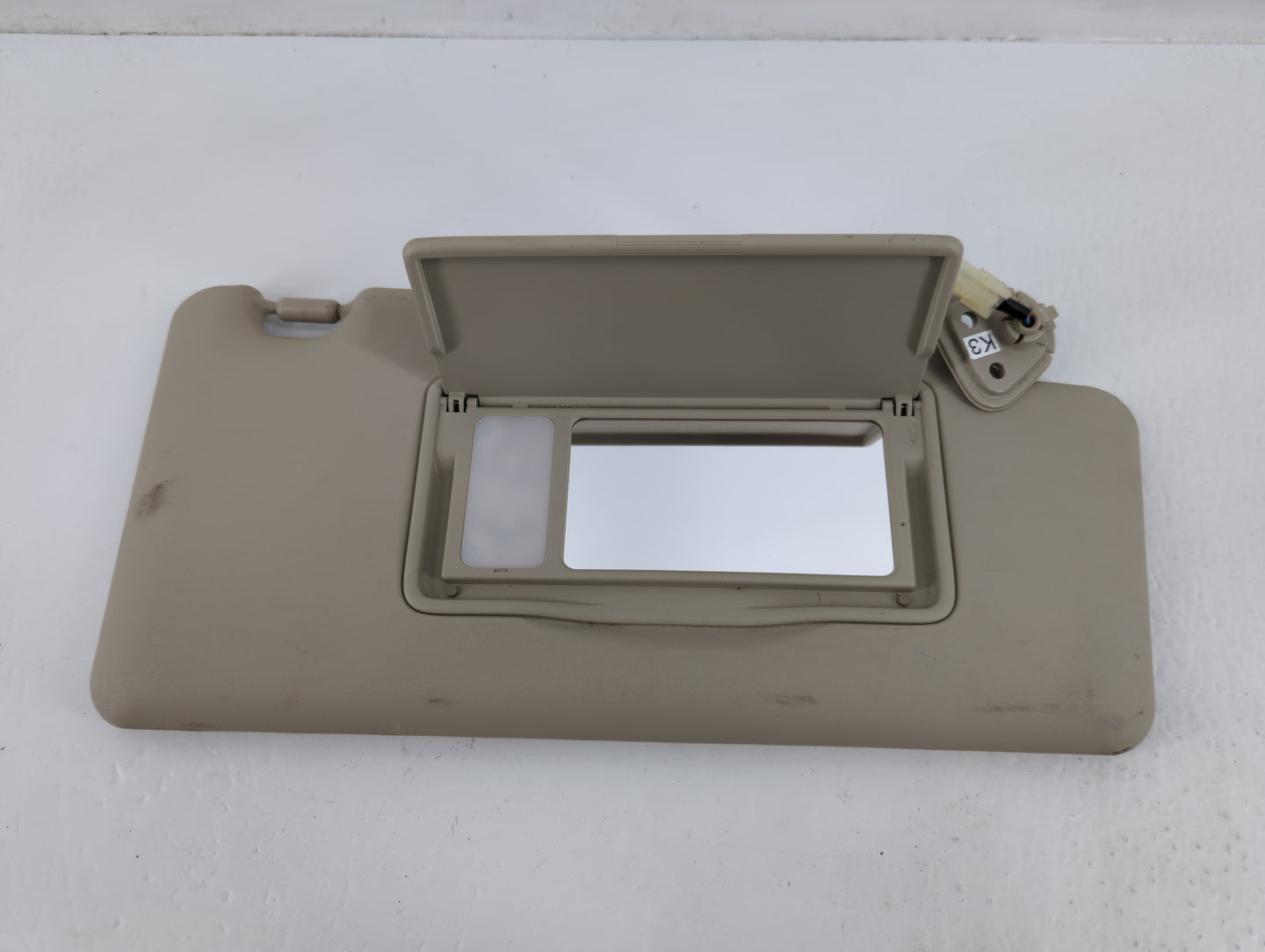 2008-2015 Nissan Rogue Sun Visor Shade Replacement Passenger Right Mirror Fits Fits 2008 2009 2010 2011 2012 2013 2014 2015 