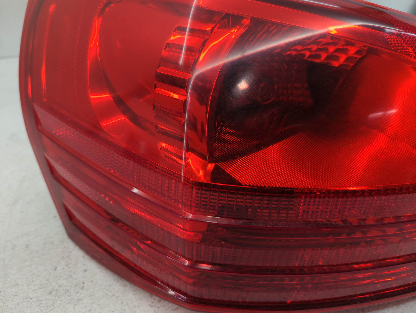 2008-2015 Nissan Rogue Tail Light Assembly Driver Left OEM Fits Fits 2008 2009 2010 2011 2012 2013 2014 2015 OEM Used Auto P