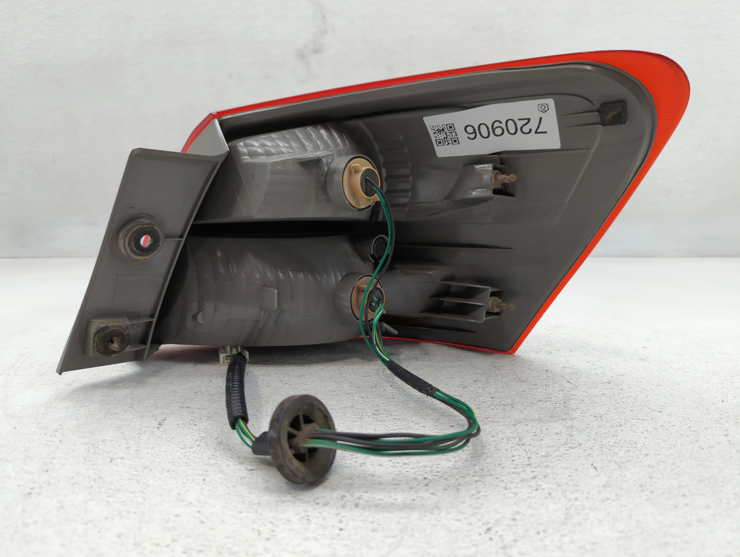 2008-2015 Nissan Rogue Tail Light Assembly Driver Left OEM Fits Fits 2008 2009 2010 2011 2012 2013 2014 2015 OEM Used Auto P