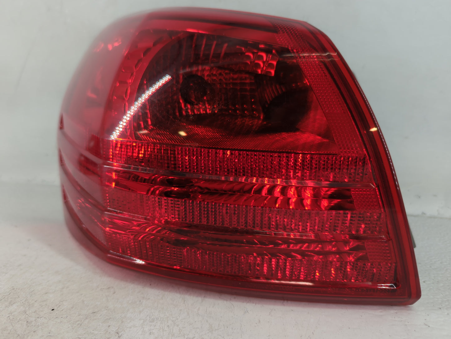 2008-2015 Nissan Rogue Tail Light Assembly Driver Left OEM Fits Fits 2008 2009 2010 2011 2012 2013 2014 2015 OEM Used Auto P
