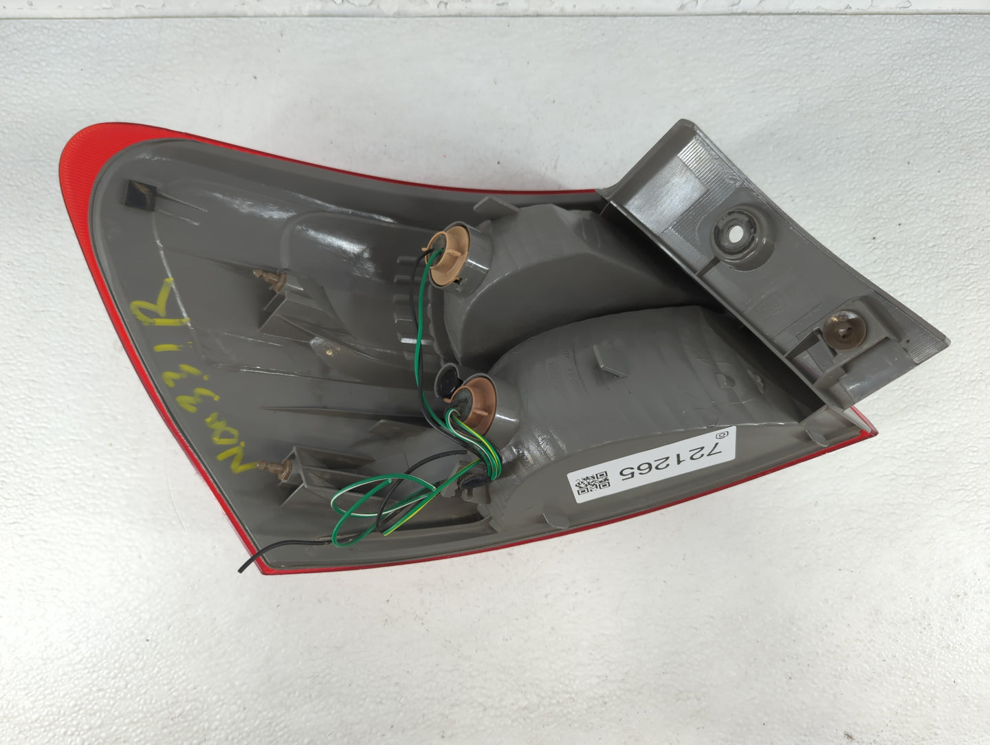 2008-2015 Nissan Rogue Tail Light Assembly Passenger Right OEM Fits Fits 2008 2009 2010 2011 2012 2013 2014 2015 OEM Used Au