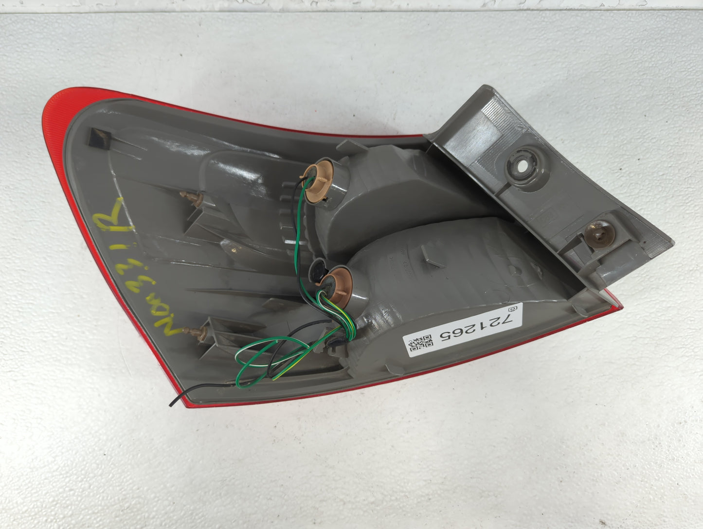 2008-2015 Nissan Rogue Tail Light Assembly Passenger Right OEM Fits Fits 2008 2009 2010 2011 2012 2013 2014 2015 OEM Used Au