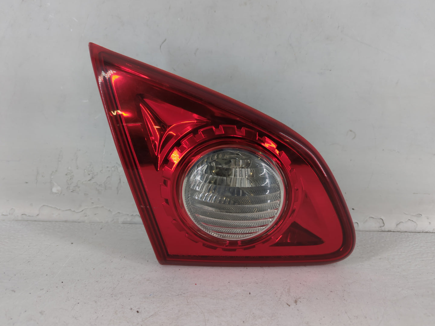 2009-2015 Nissan Rogue Tail Light Assembly Driver Left OEM P/N:C83 Fits Fits 2009 2010 2011 2012 2013 2014 2015 OEM Used Aut