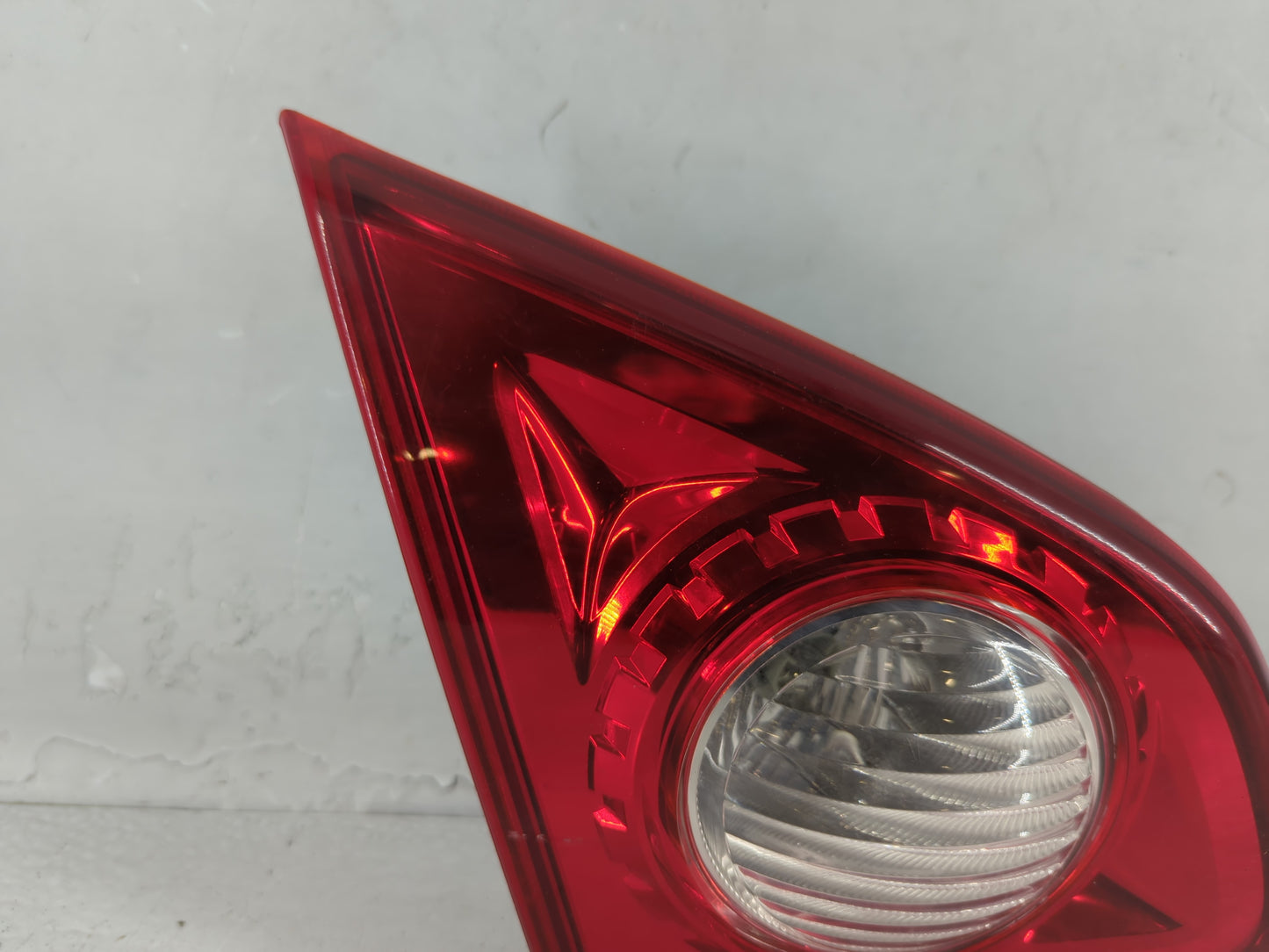2009-2015 Nissan Rogue Tail Light Assembly Driver Left OEM P/N:C83 Fits Fits 2009 2010 2011 2012 2013 2014 2015 OEM Used Aut