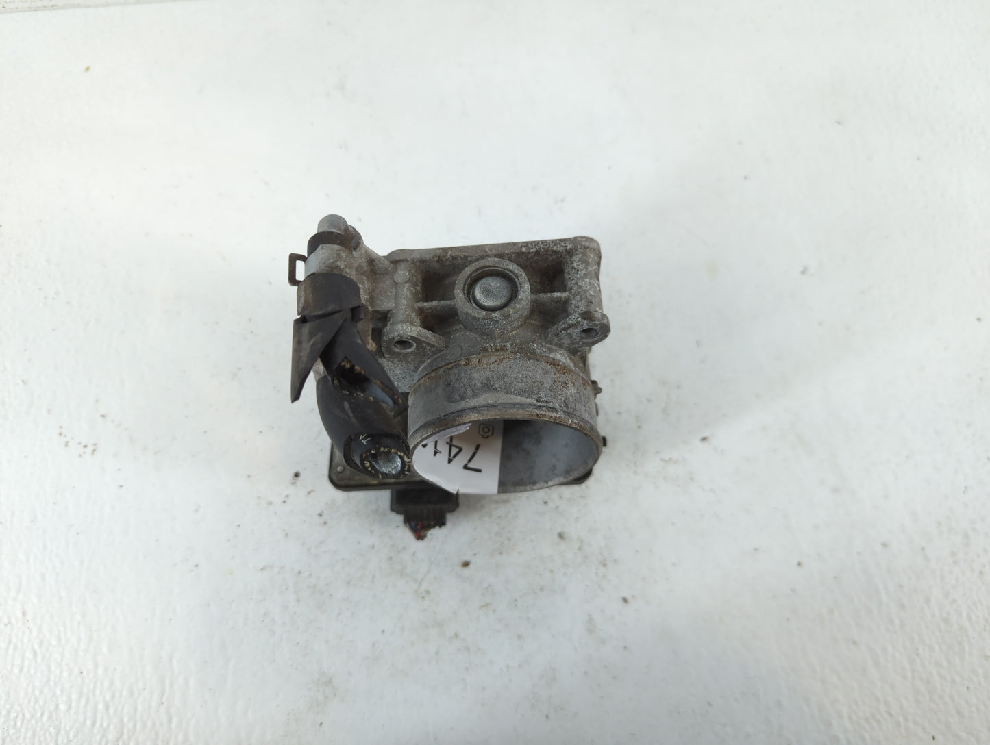 2008-2011 Nissan Rogue Throttle Body P/N:RME60 Fits Fits 2007 2008 2009 2010 2011 2012 2013 OEM Used Auto Parts - Oemusedaut