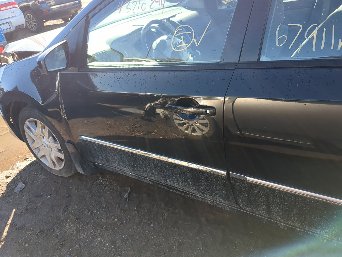 2010-2012 Nissan Sentra Driver Front Door Oem - Oemusedautoparts1.com