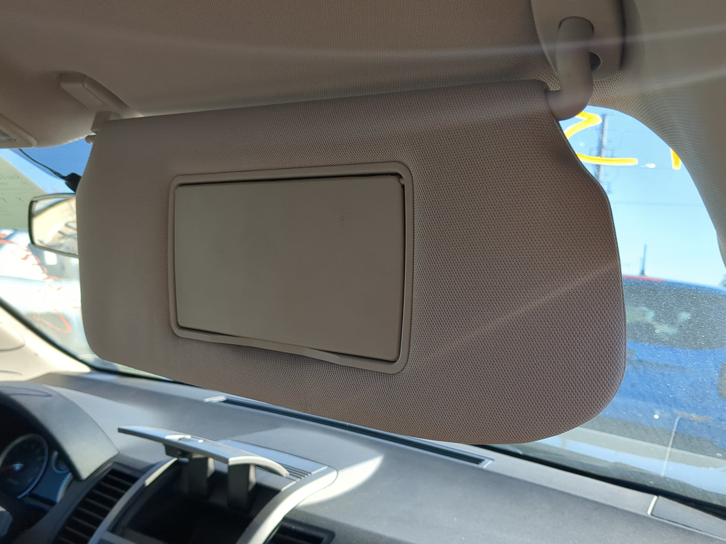 2011-2012 Nissan Sentra Sun Visor Shade Replacement Passenger Right Mirror Fits Fits 2011 2012 OEM Used Auto Parts - Oemused