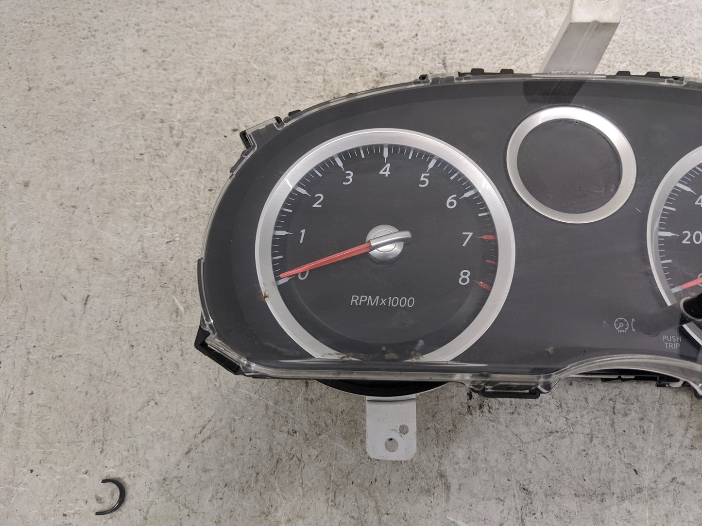 2011-2012 Nissan Sentra Instrument Cluster Speedometer Gauges P/N:248109 1A1C Miles:92K Fits Fits 2011 2012 OEM Used Auto Pa
