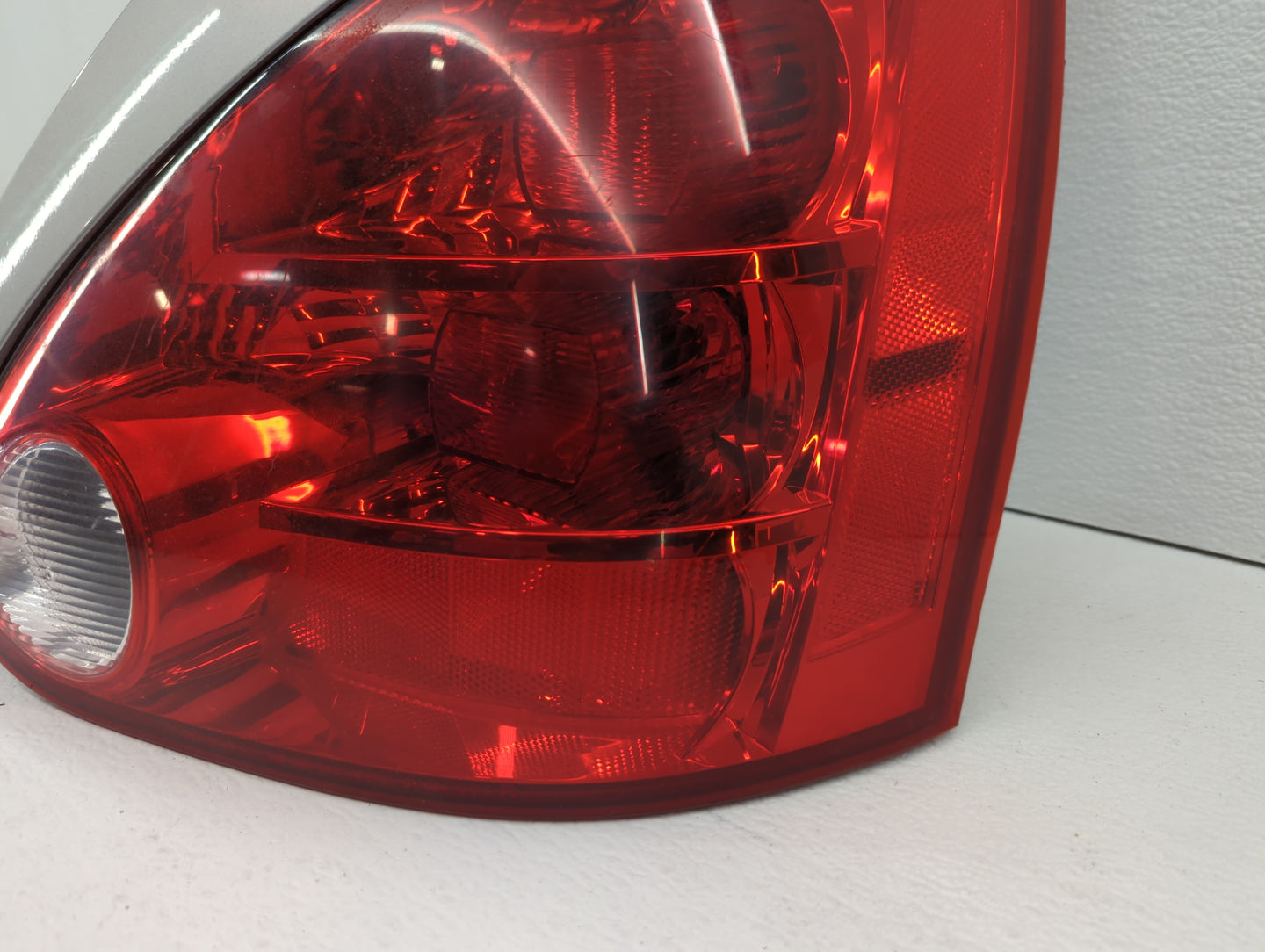 2010-2012 Nissan Sentra Tail Light Assembly Passenger Right OEM P/N:949 600 Fits Fits 2010 2011 2012 OEM Used Auto Parts - O
