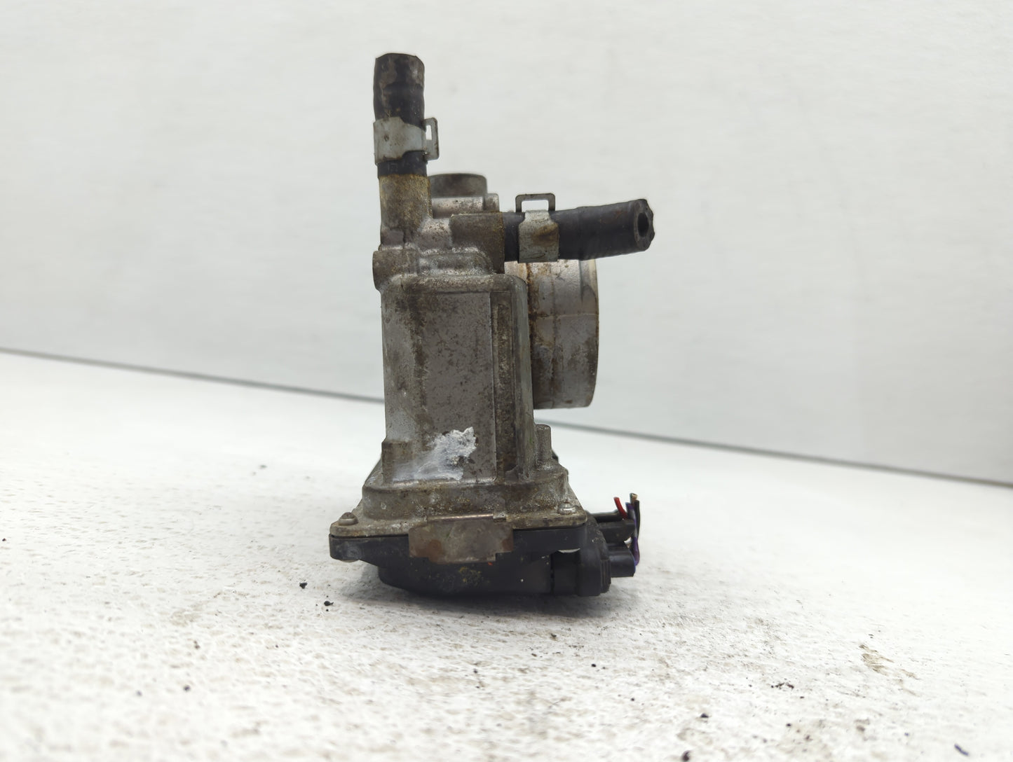 2007-2012 Nissan Sentra Throttle Body P/N:ET-A60-02 C ET-A60-02 H Fits OEM Used Auto Parts - Oemusedautoparts1.com