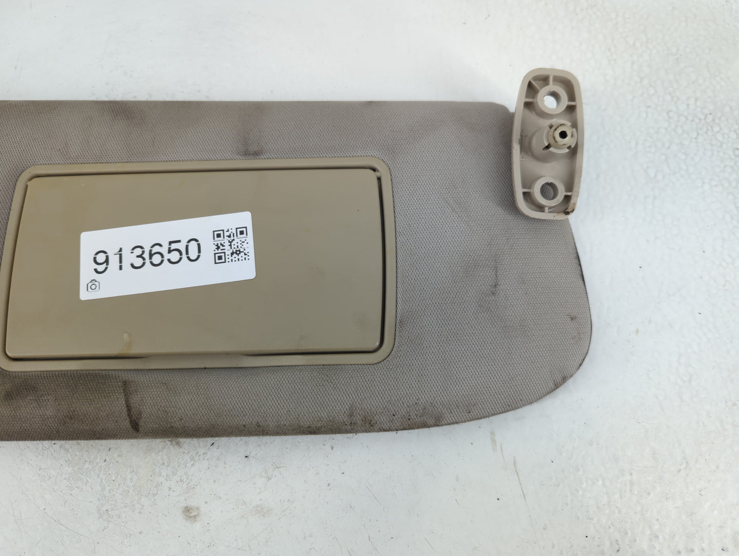 2011-2012 Nissan Sentra Sun Visor Shade Replacement Passenger Right Mirror Fits Fits 2011 2012 OEM Used Auto Parts - Oemused