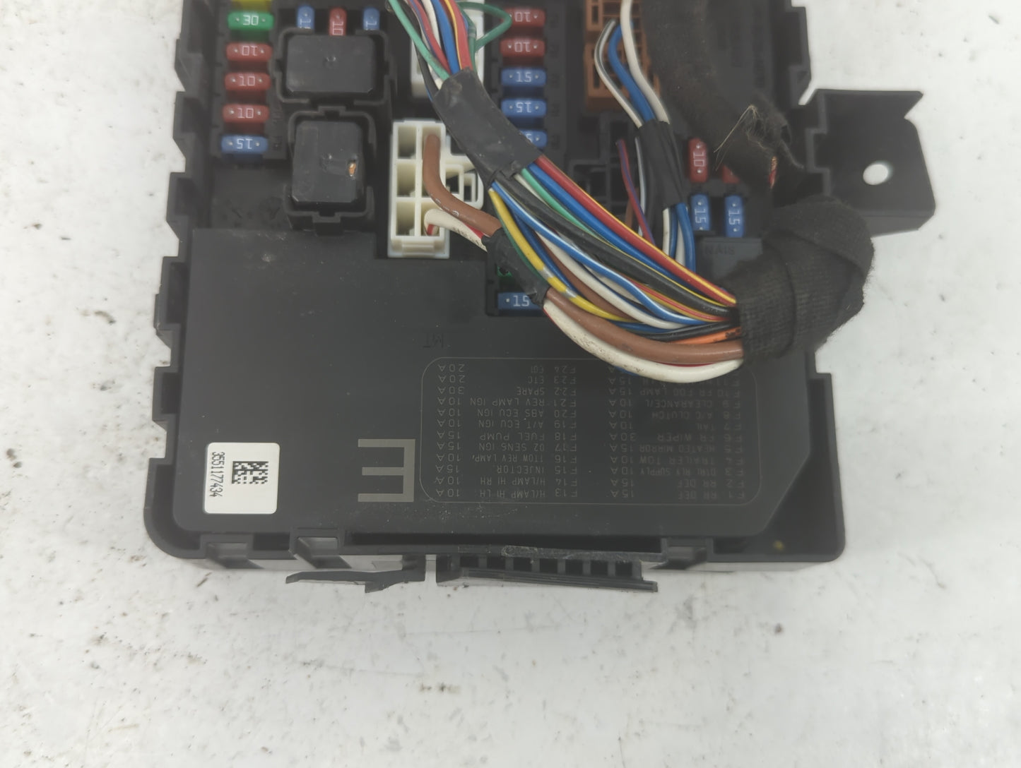 2011-2012 Nissan Titan Fusebox Fuse Box Panel Relay Module P/N:284B7 ZE03B Fits Fits 2011 2012 OEM Used Auto Parts - Oemused