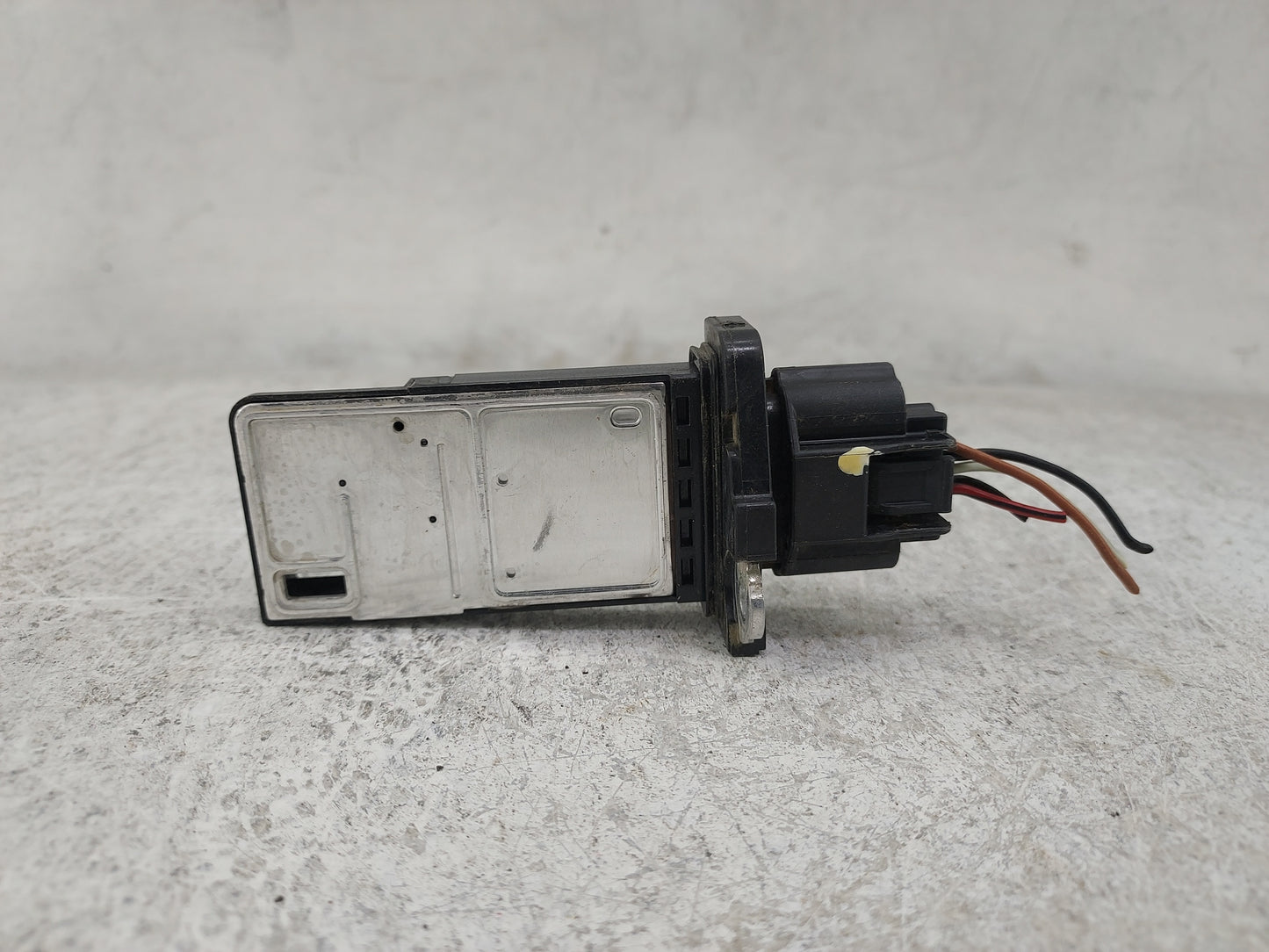 2004-2022 Nissan Titan Mass Air Flow Meter Maf 1486385 - Oemusedautoparts1.com