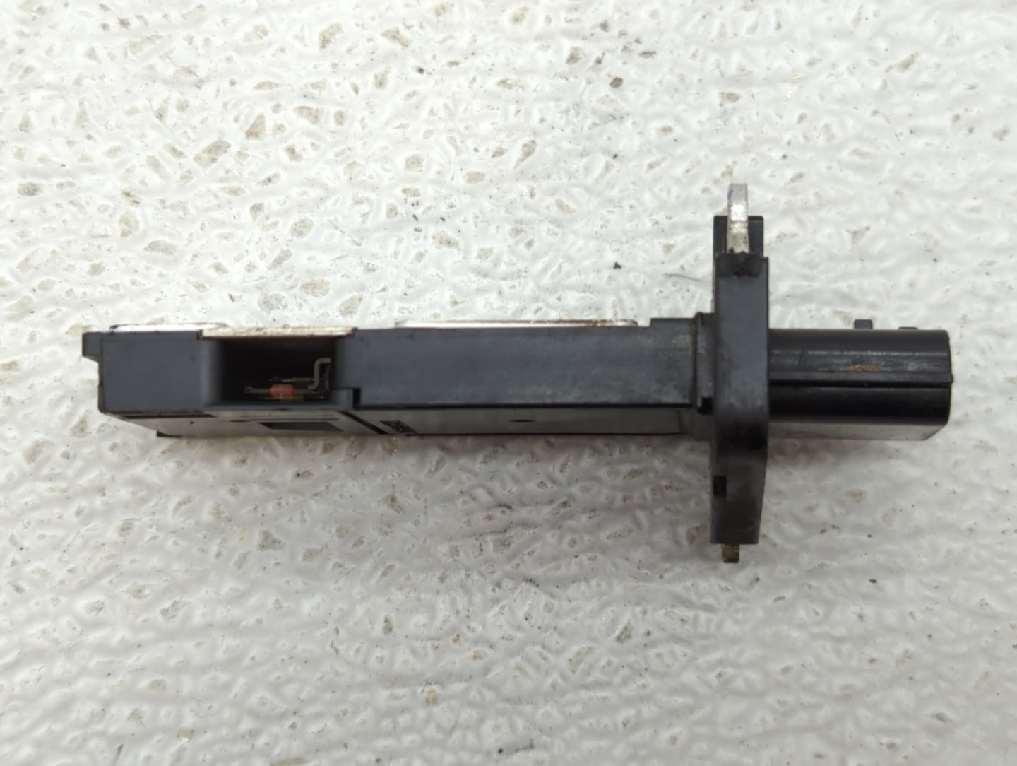 2004-2022 Nissan Titan Mass Air Flow Meter Maf - Oemusedautoparts1.com