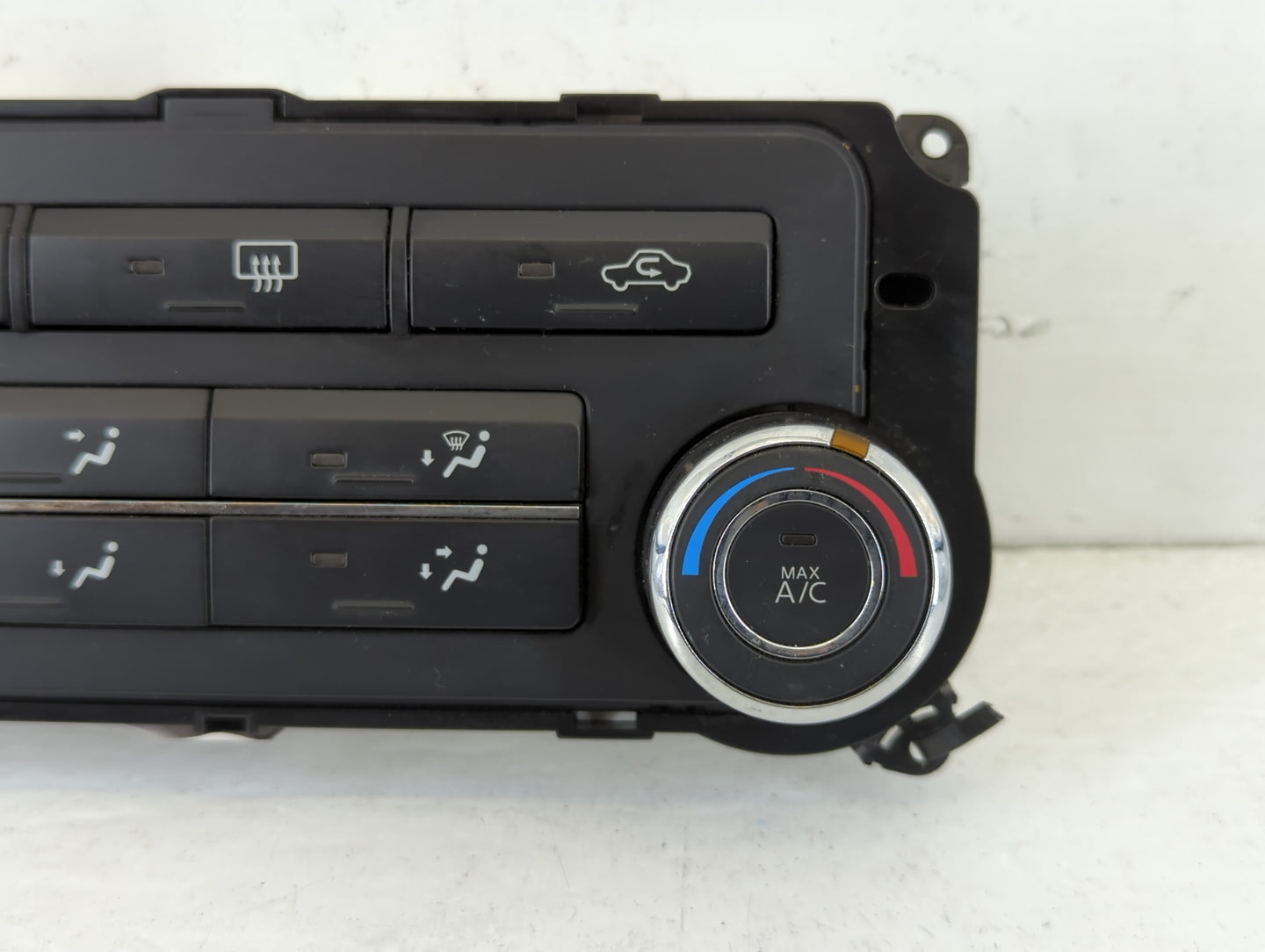 2011 Nissan Titan Climate Control Module Temperature AC/Heater Replacement P/N:27510 9FD1R Fits OEM Used Auto Parts - Oemuse
