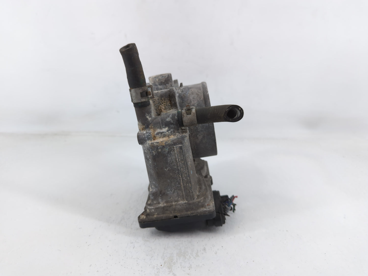 2011 Nissan Titan Throttle Body P/N:01089 16119 7S000 Fits OEM Used Auto Parts - Oemusedautoparts1.com