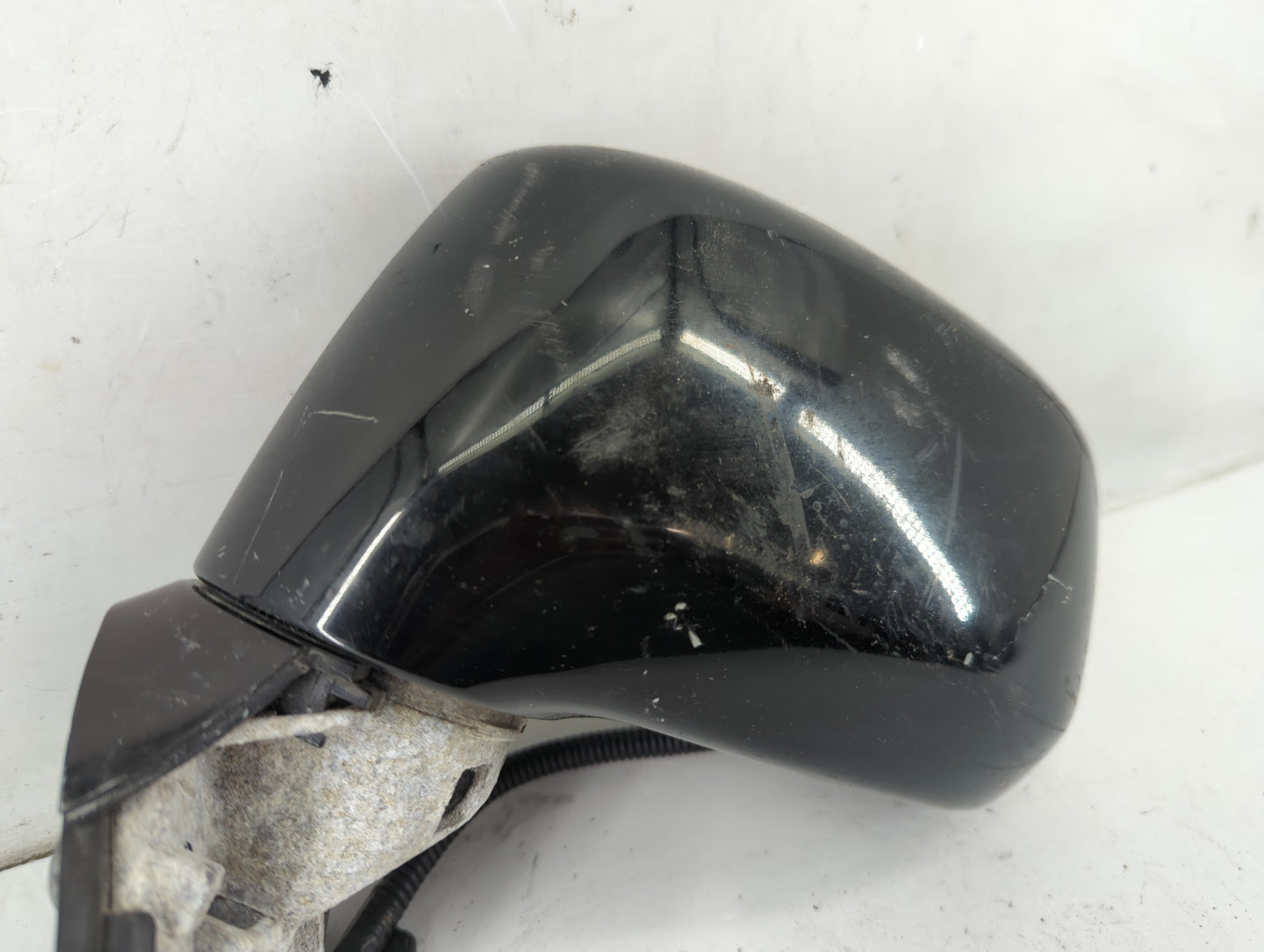 2008-2012 Nissan Versa Driver Side View Mirror - Left Door Mirror OEM Used - Oemusedautoparts1.com
