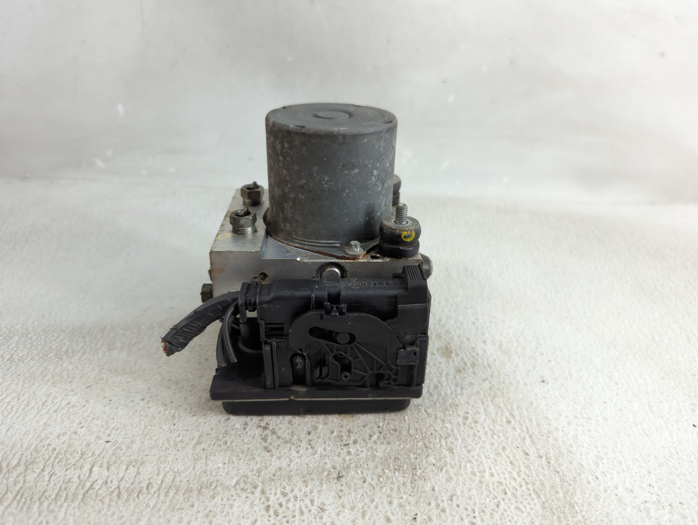 2010-2012 Nissan Versa ABS Pump Control Module Replacement P/N:0 265 251 528 Fits Fits 2010 2011 2012 OEM Used Auto Parts - 