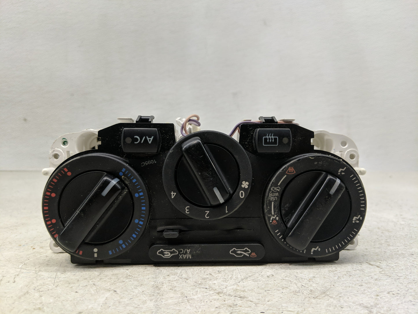 2010-2012 Nissan Versa Climate Control Module Temperature AC/Heater Replacement Fits Fits 2010 2011 2012 OEM Used Auto Parts